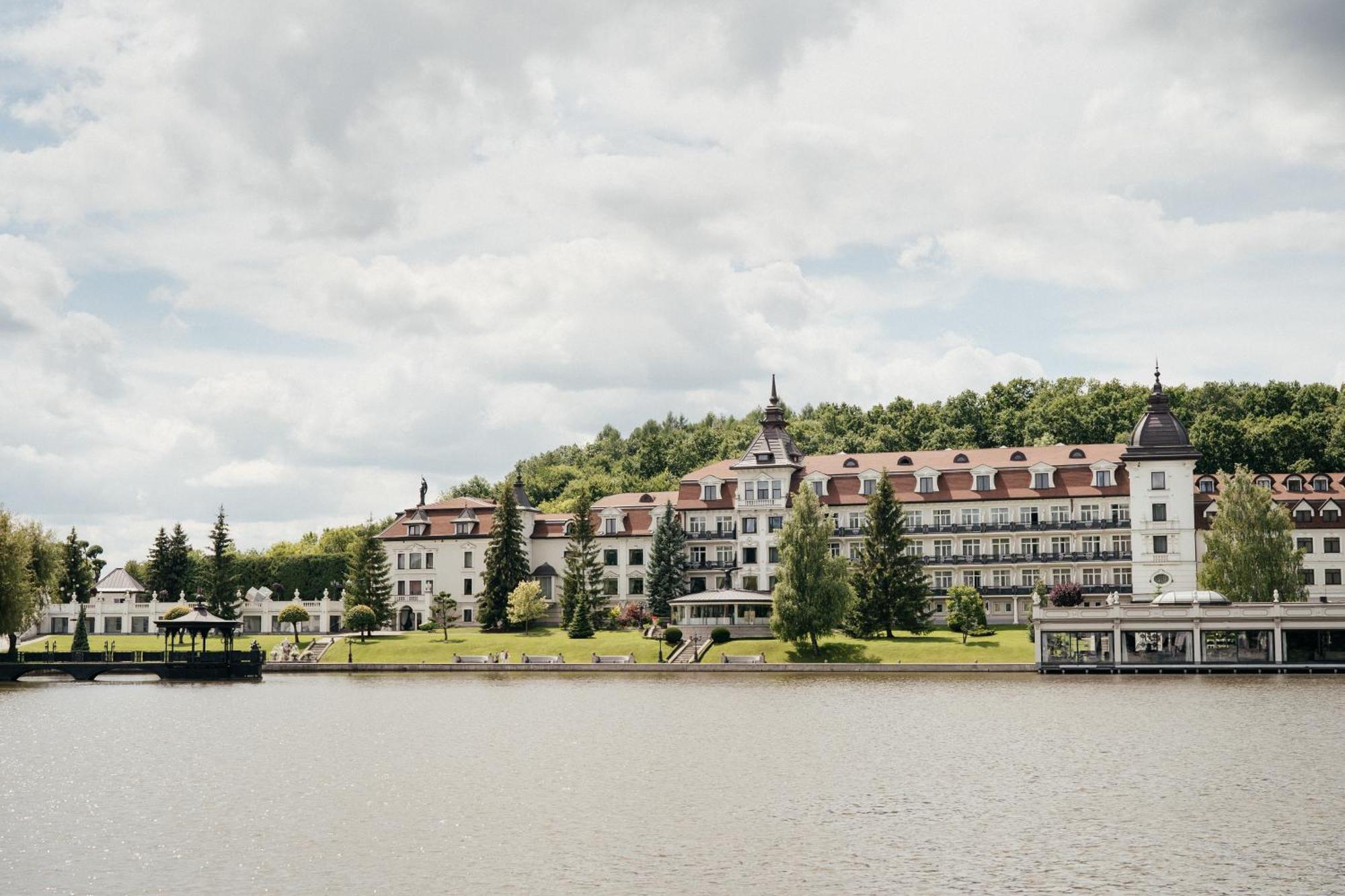 Edem Resort Medical & Spa Strelki  Eksteriør billede