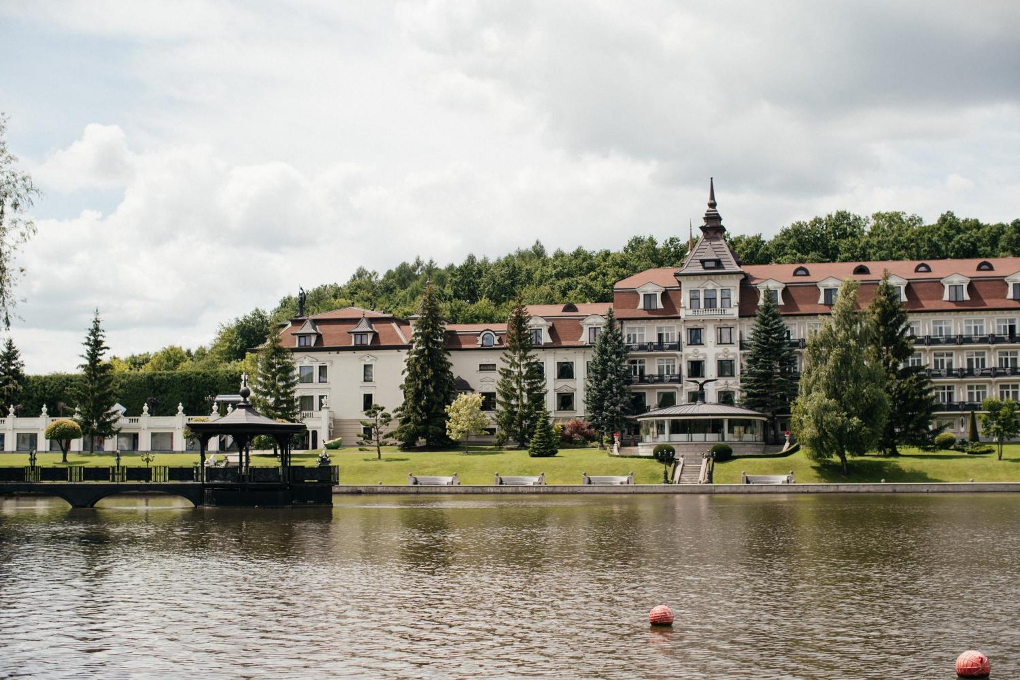 Edem Resort Medical & Spa Strelki  Eksteriør billede